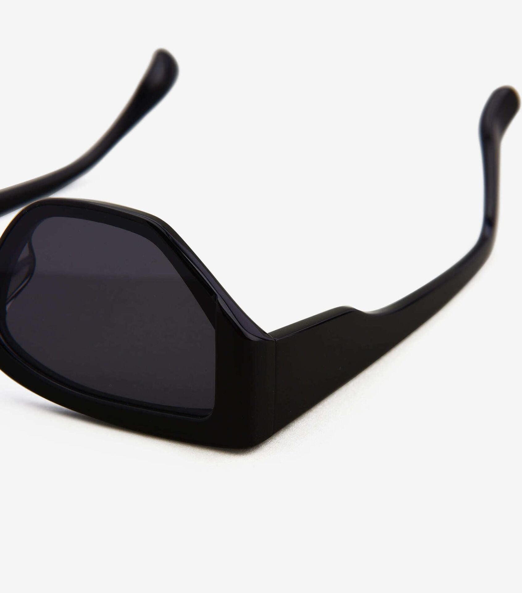 Projekt Produkt - Au1 - Güneş Gözlüğü - C1