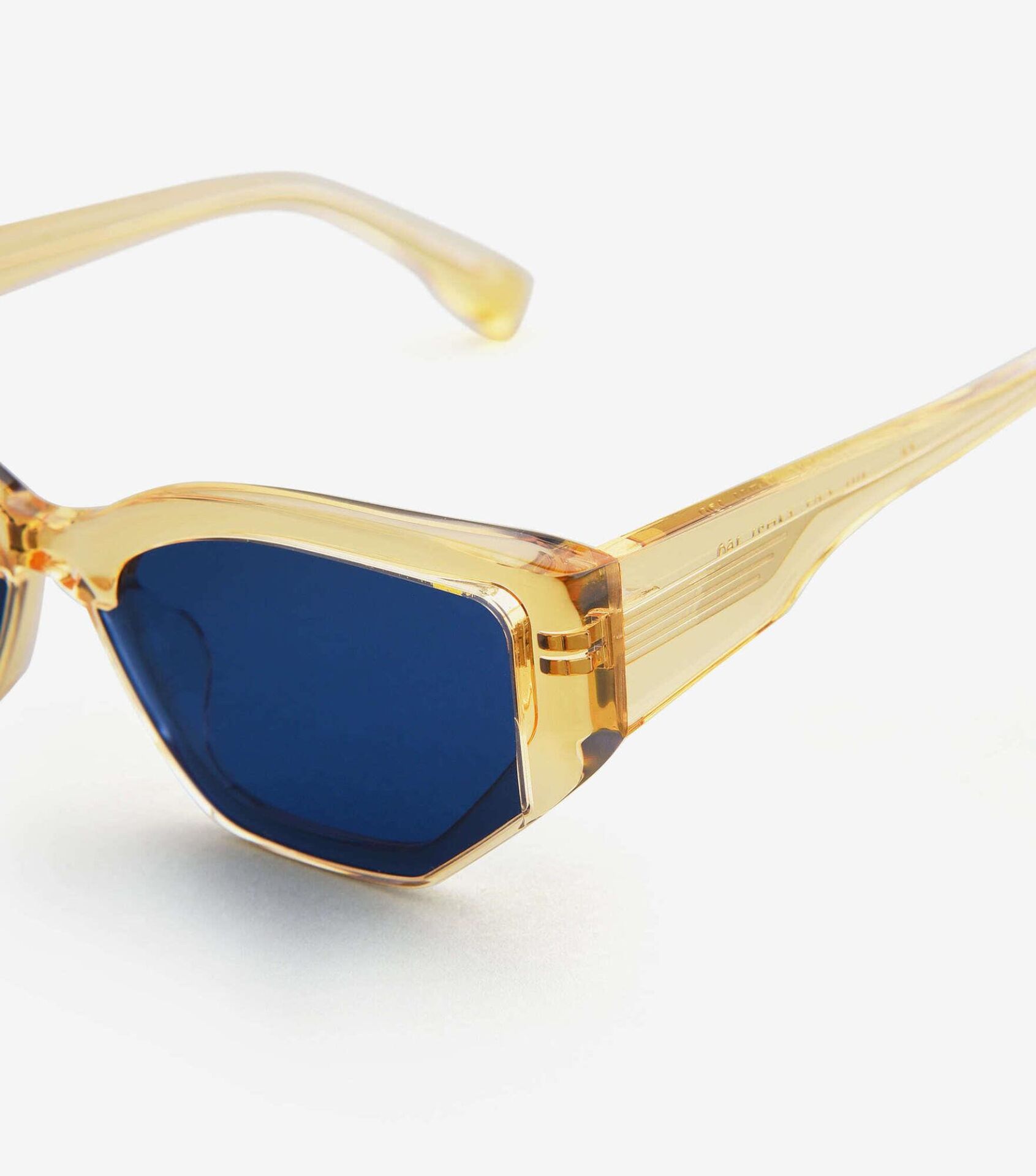 Projekt Produkt - Au1 - Güneş Gözlüğü - C07