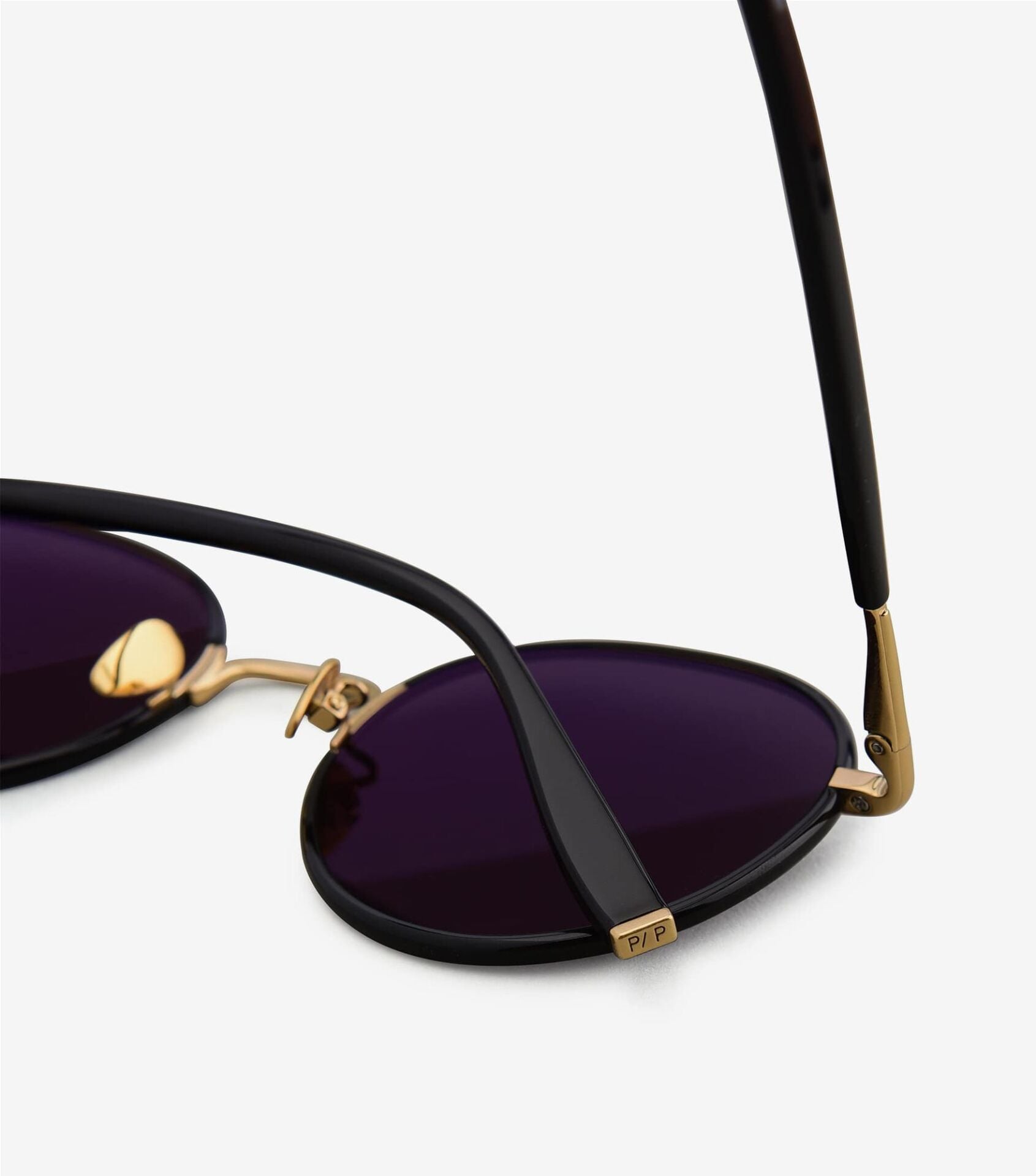 Projekt Produkt - Au4 - Güneş Gözlüğü - CBKG